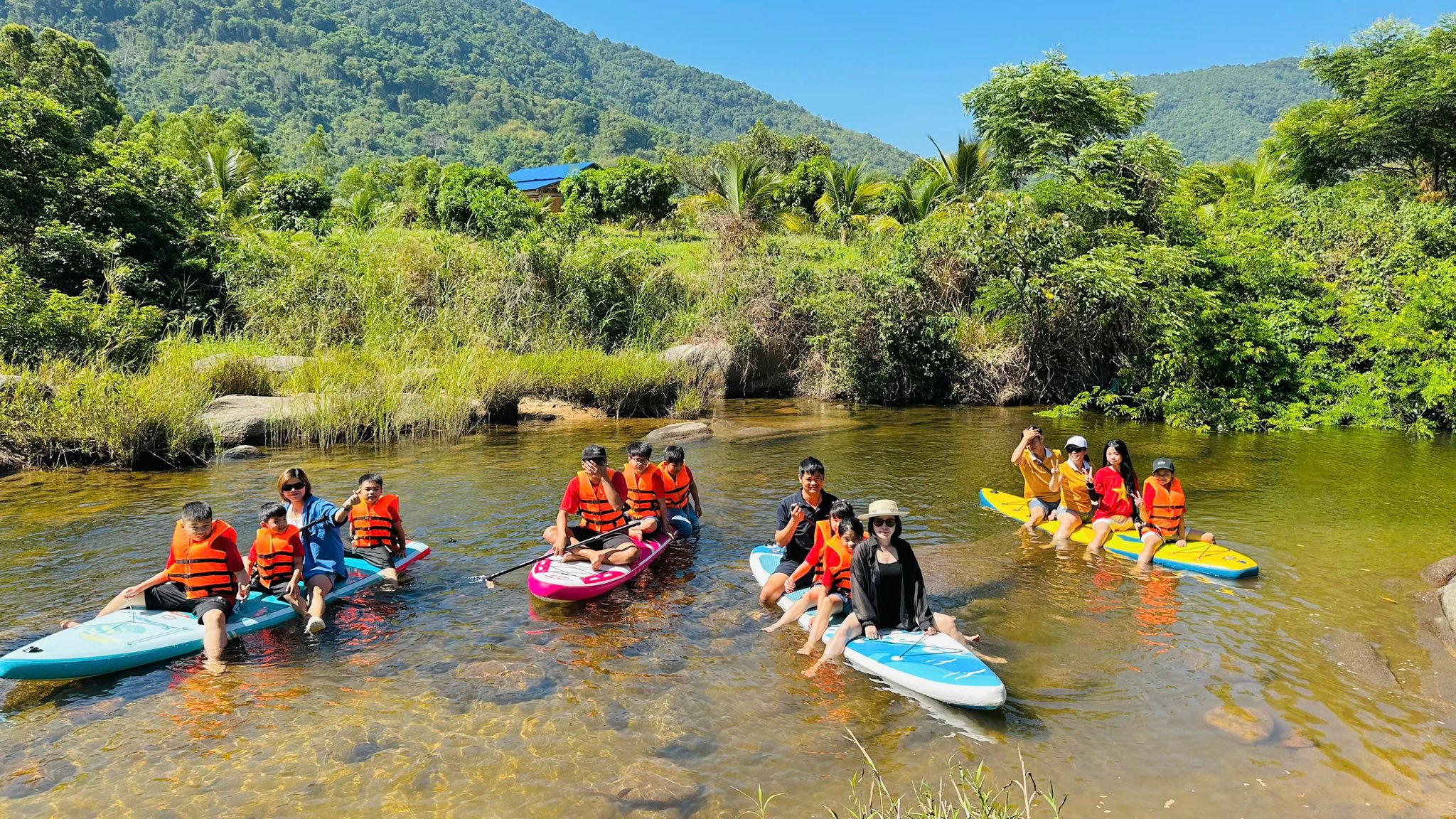 Hoạt động trãi nghiệm chèo súp